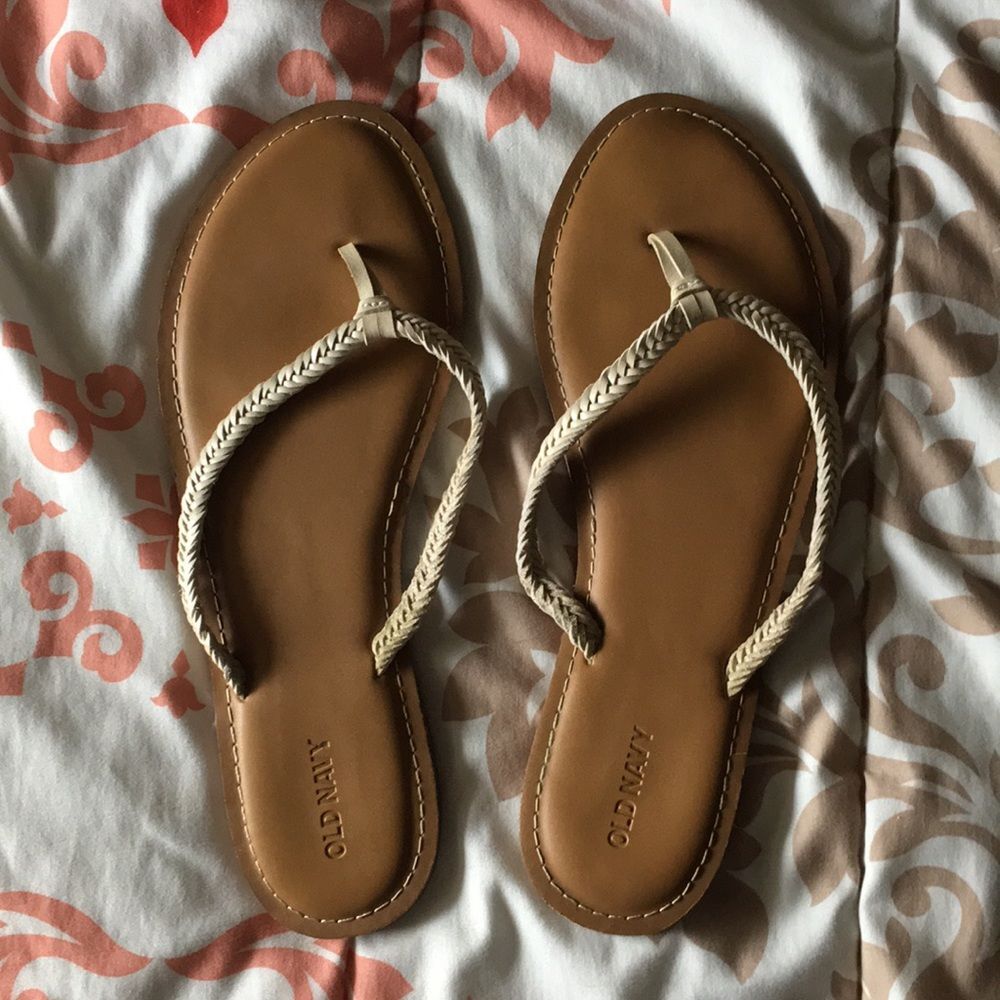 Old Navy sandals size 10